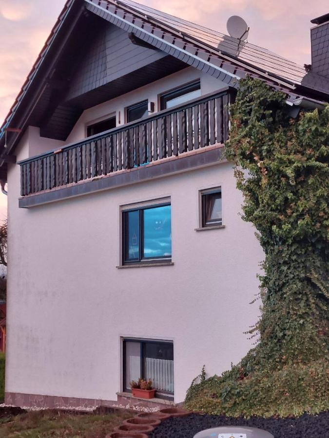 Ferienwohnung Mit Ausblick Mombris Esterno foto
