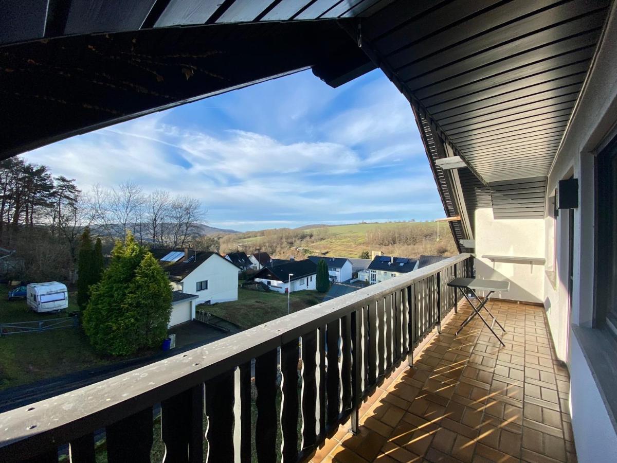 Ferienwohnung Mit Ausblick Mombris Esterno foto