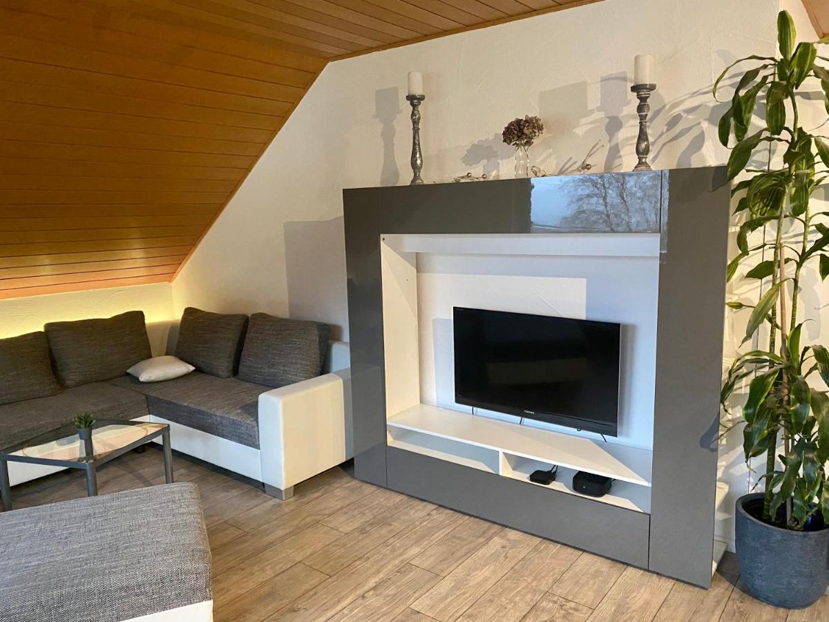 Ferienwohnung Mit Ausblick Mombris Esterno foto