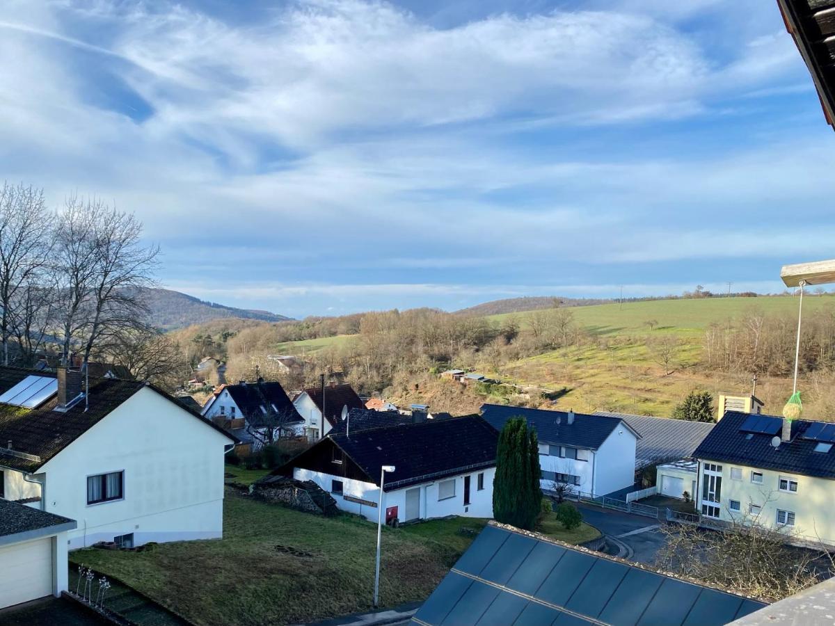 Ferienwohnung Mit Ausblick Mombris Esterno foto
